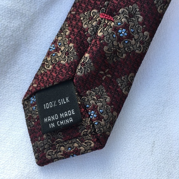 JoS.A.BANK Men’s signature Collection Tie. - Picture 3 of 7